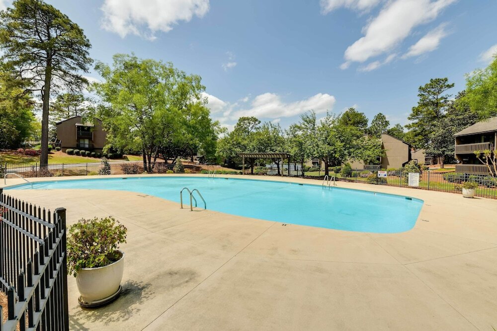 Lakeview Condo w Resort Pool: 2 Miles to Golf - photo 9