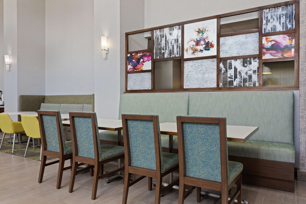 Hampton Inn & Suites Orlando Intl Dr N - photo 44