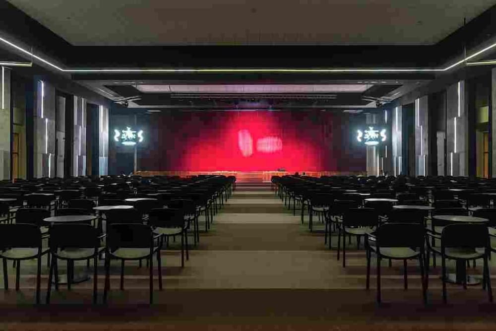 Theater show