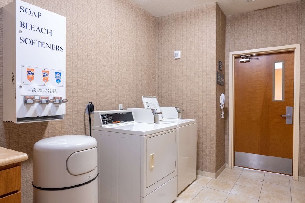 Hampton Inn Alice - photo 37