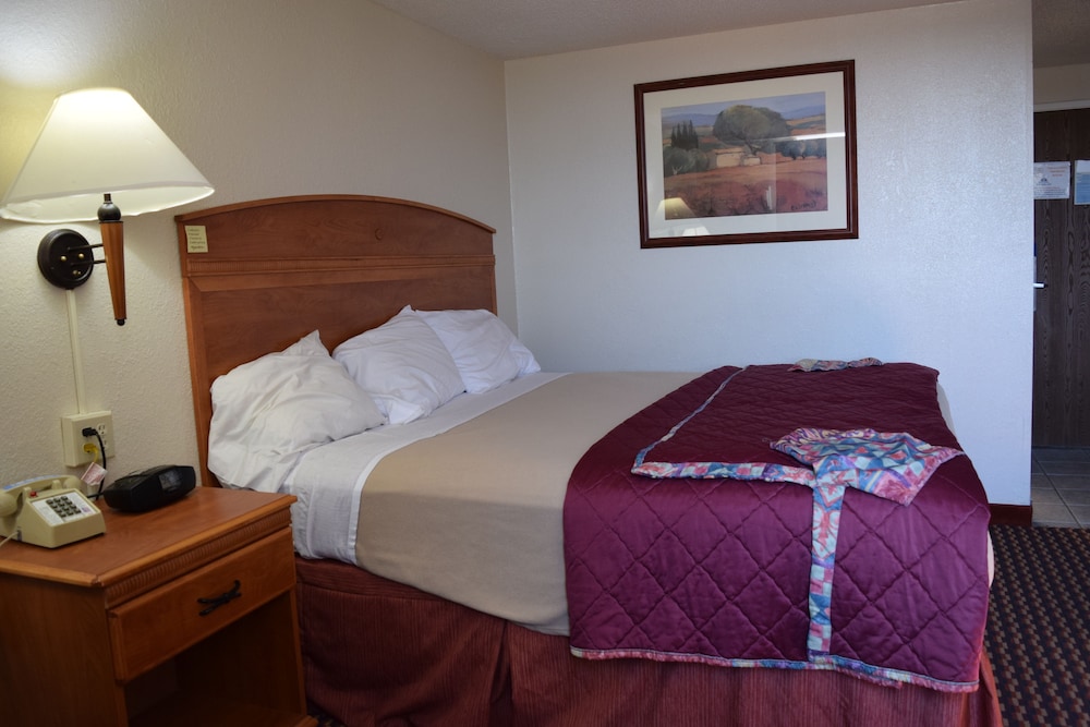 Americas Best Value Inn Jefferson City - photo 8