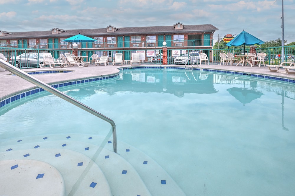 Mountain Aire Inn Sevierville Pigeon Forge - photo 15