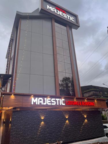 Hotel Majestic — hotel in Ulhasnagar
