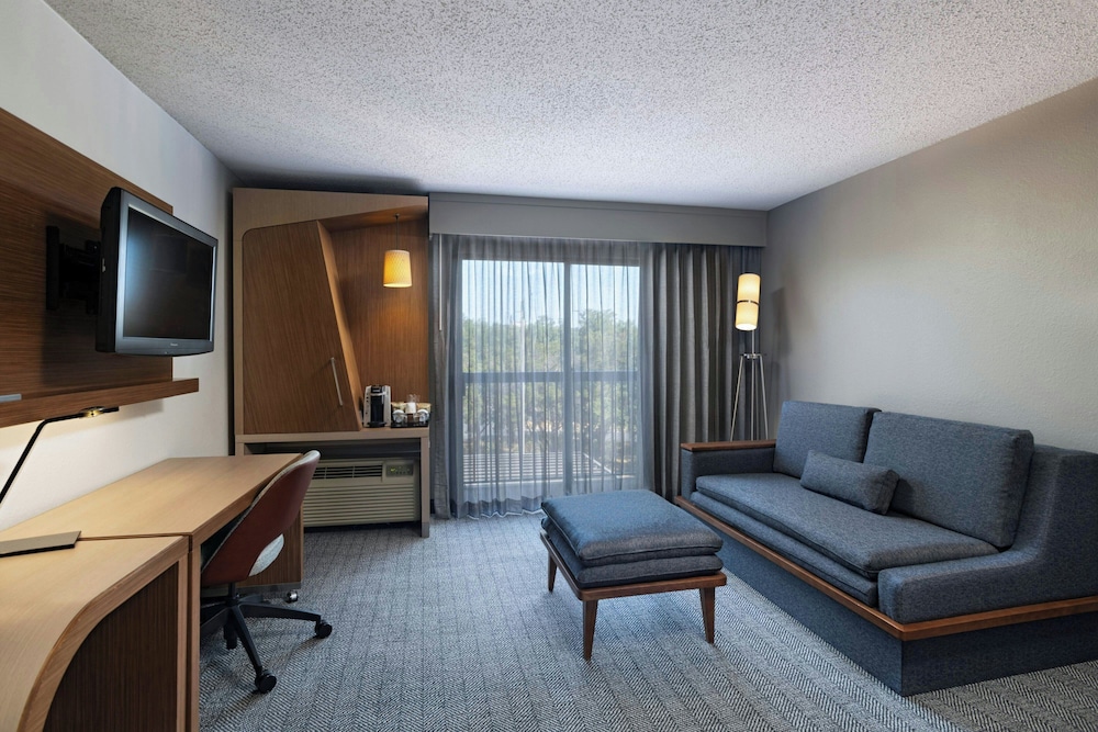Courtyard by Marriott Austin The Domain Area - photo 6