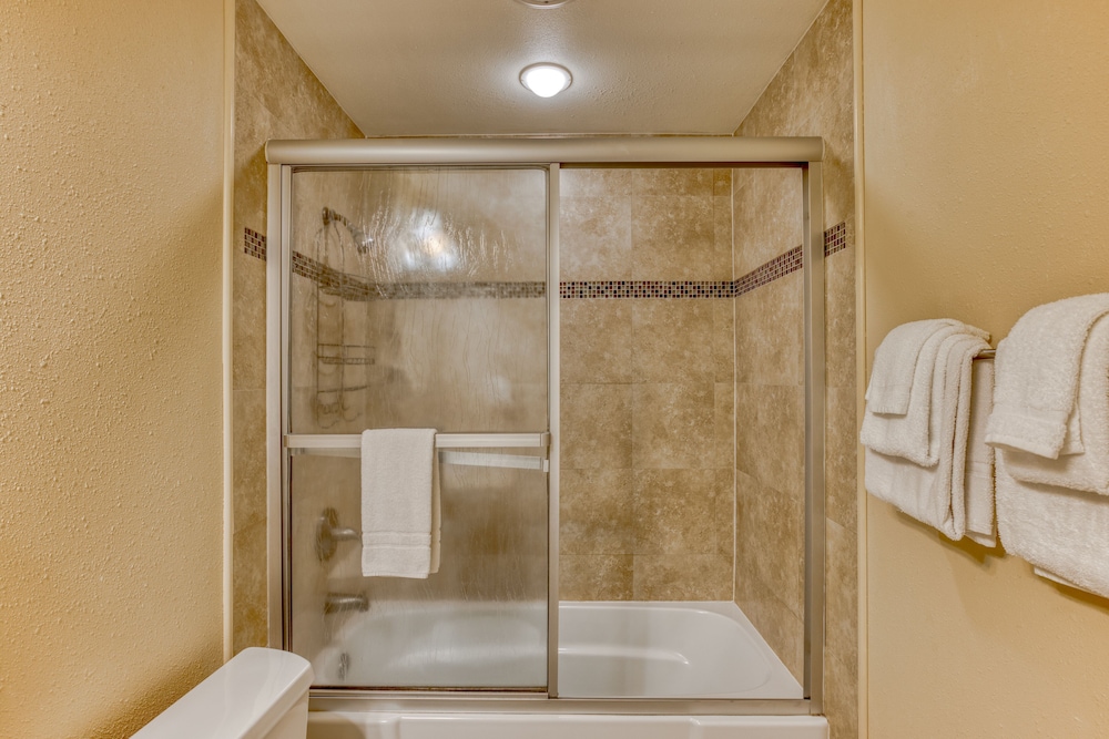 Sand & Sea Resort Condominiums - photo 917