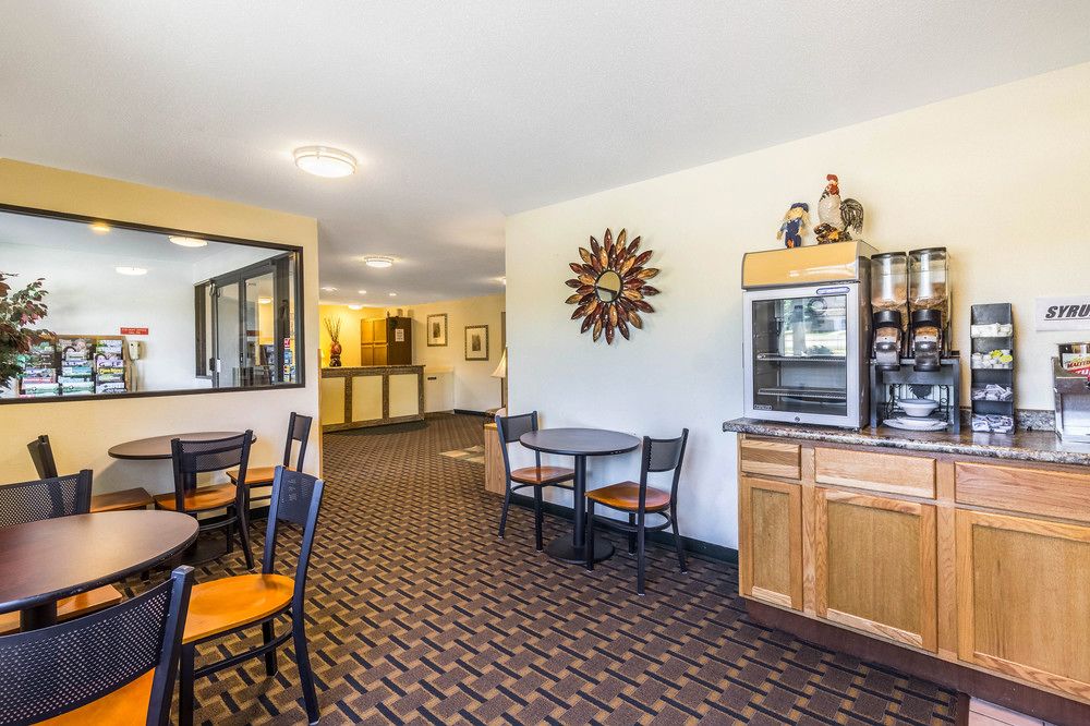Rodeway Inn Baxter - photo 34
