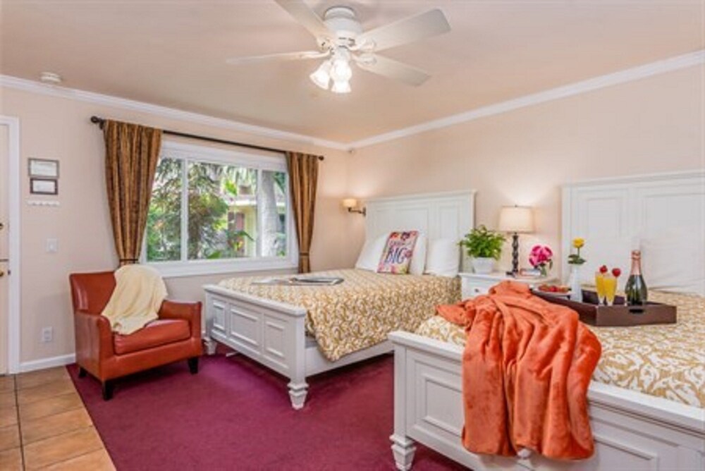 Beach House Inn - photo 15