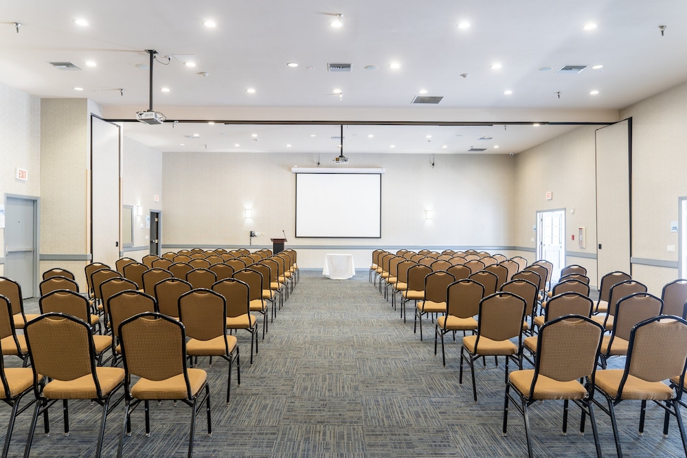 Holiday Inn Express San Clemente N Beach Area by IHG - photo 40
