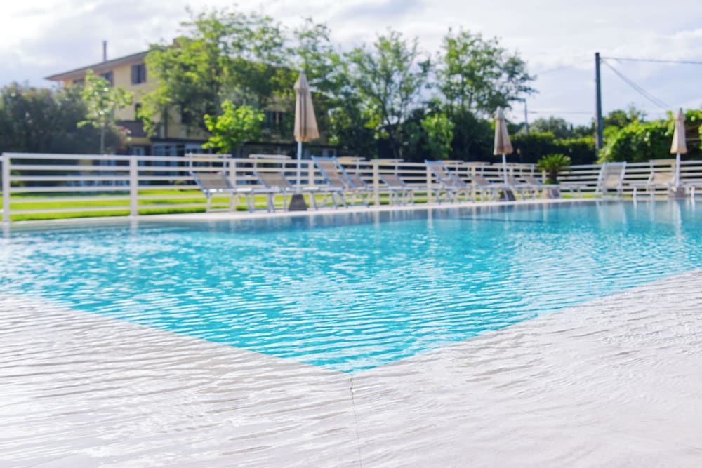 Podere l'Agave — 4-Star Luxury Hotel in San Vincenzo, Italy