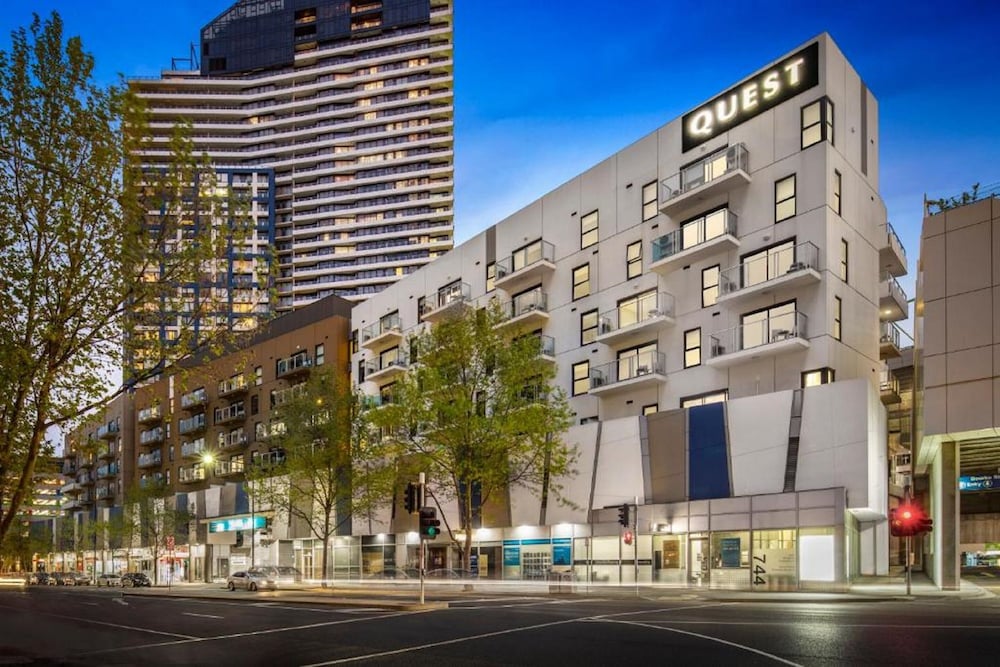 Quest Docklands — 4-Star Luxury Hotel in Docklands, Australia
