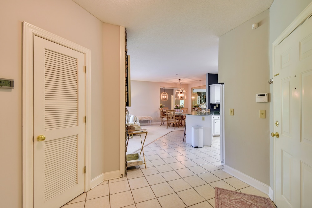 Kingwood Resort Condo with Golf Course Views - photo 3
