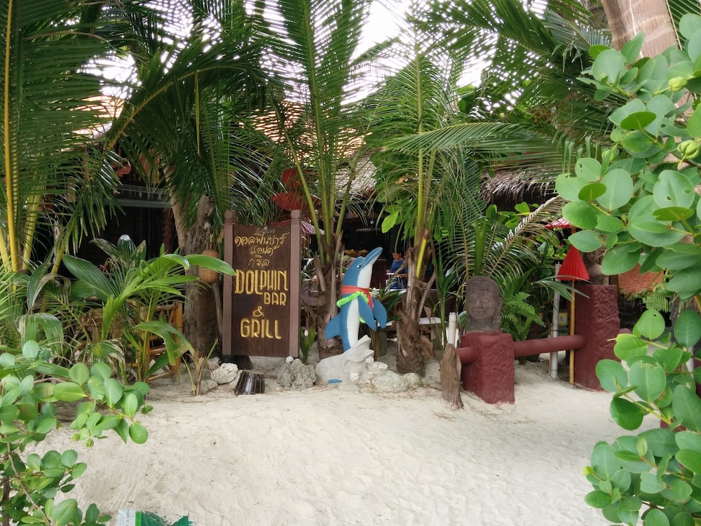 Dolphin Bungalows in Ko Pha Ngan, Thailand