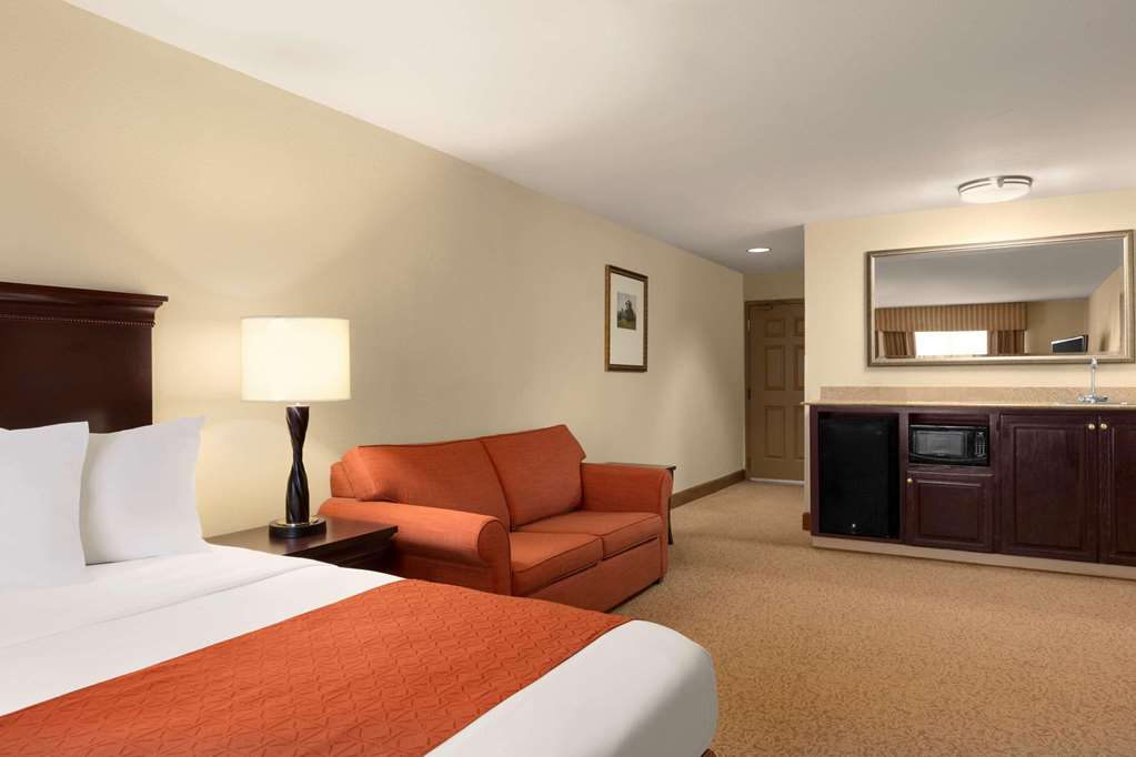 Country Inn & Suites by Radisson Savannah I 95 North GA - photo 3