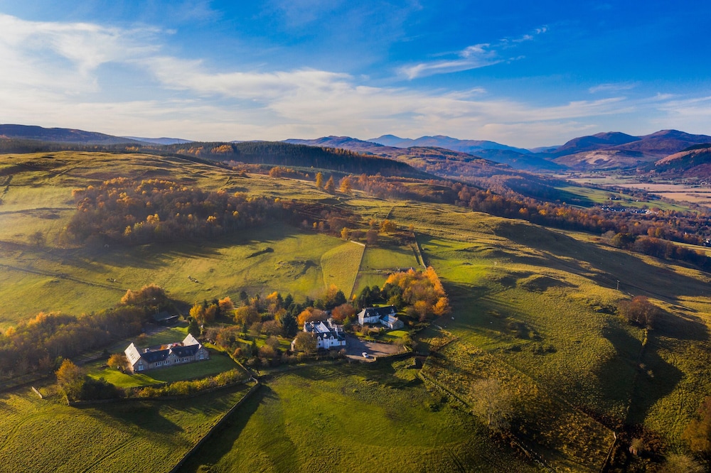 Errichel House and Cottages — 4-Star Luxury Hotel in Aberfeldy, United Kingdom