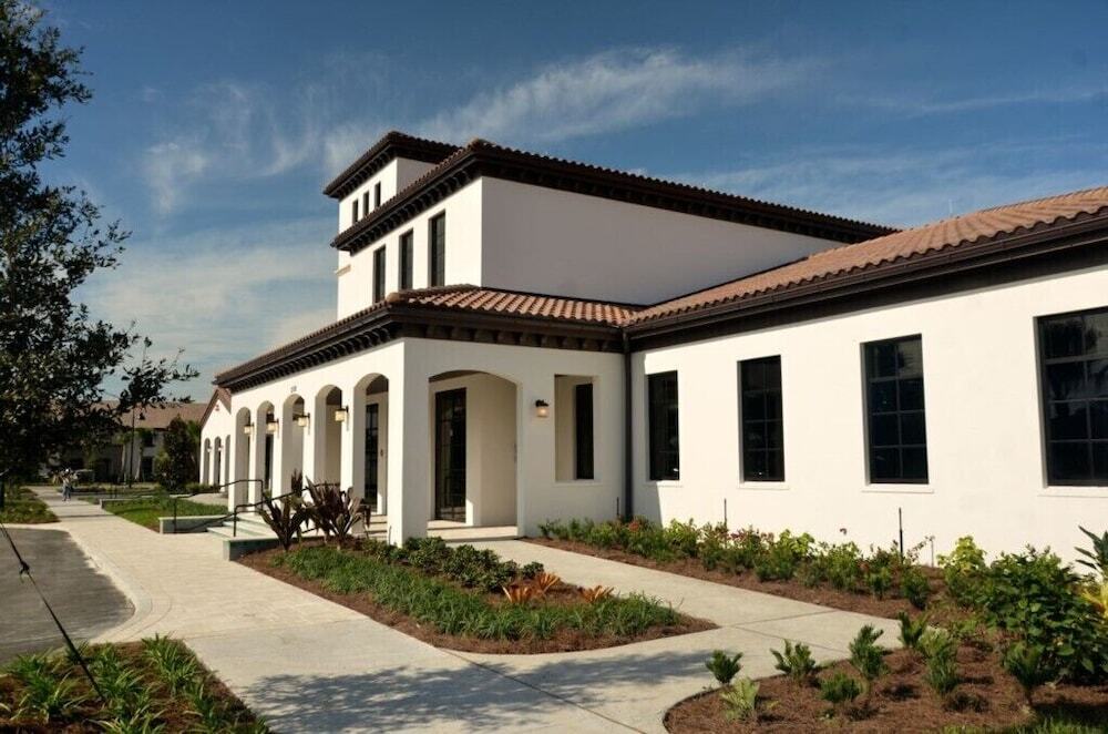 Amazing House Windsor at Westside 9005RS — 4-Star Luxury Hotel in Kissimmee, United States