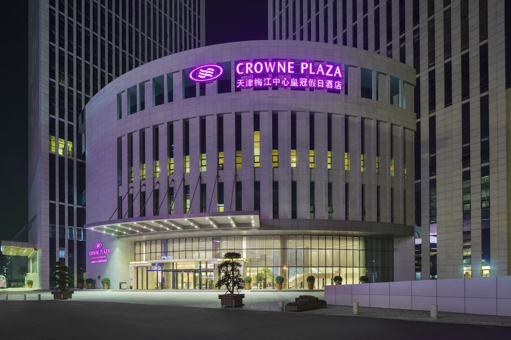 Crowne Plaza Tianjin Meijiangnan by IHG in Tianjin, People's Republic of China