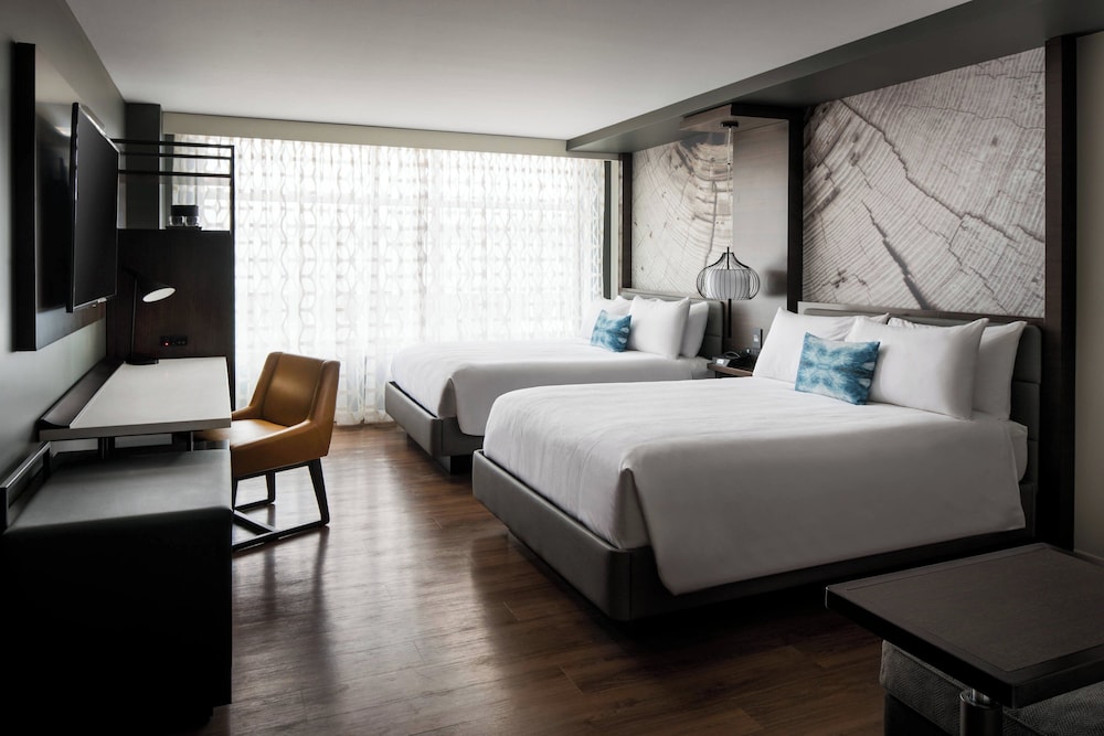 Morgantown Marriott at Waterfront Place - photo 13