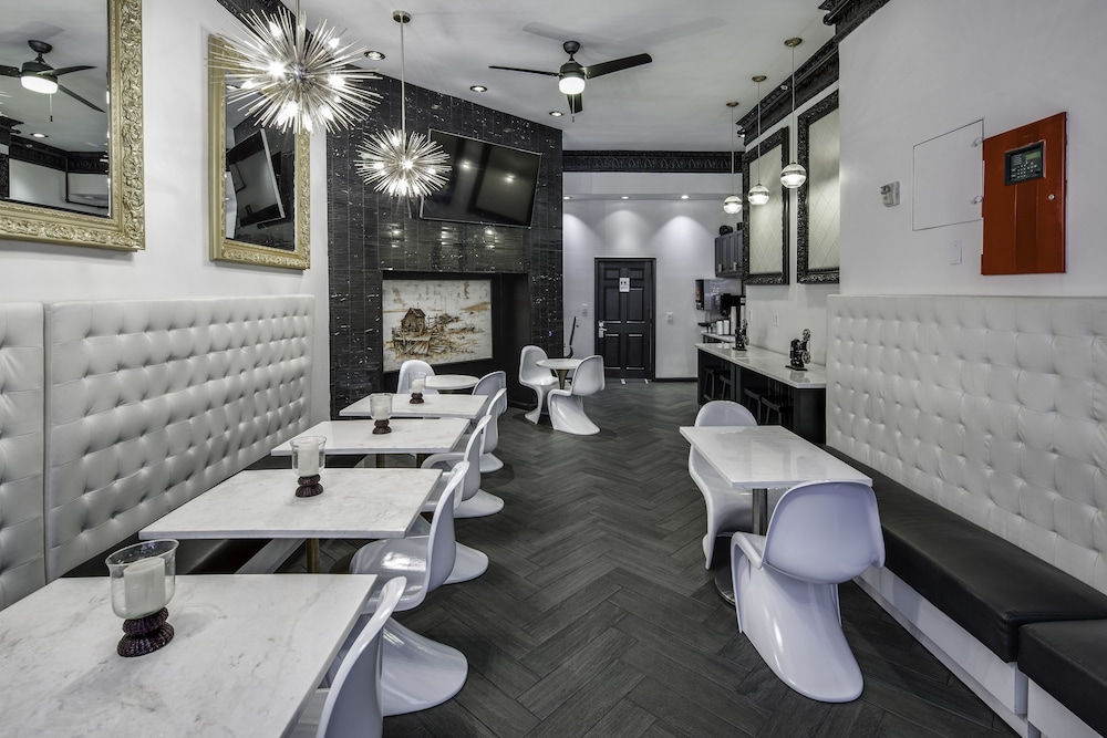 Adante Hotel - photo 37