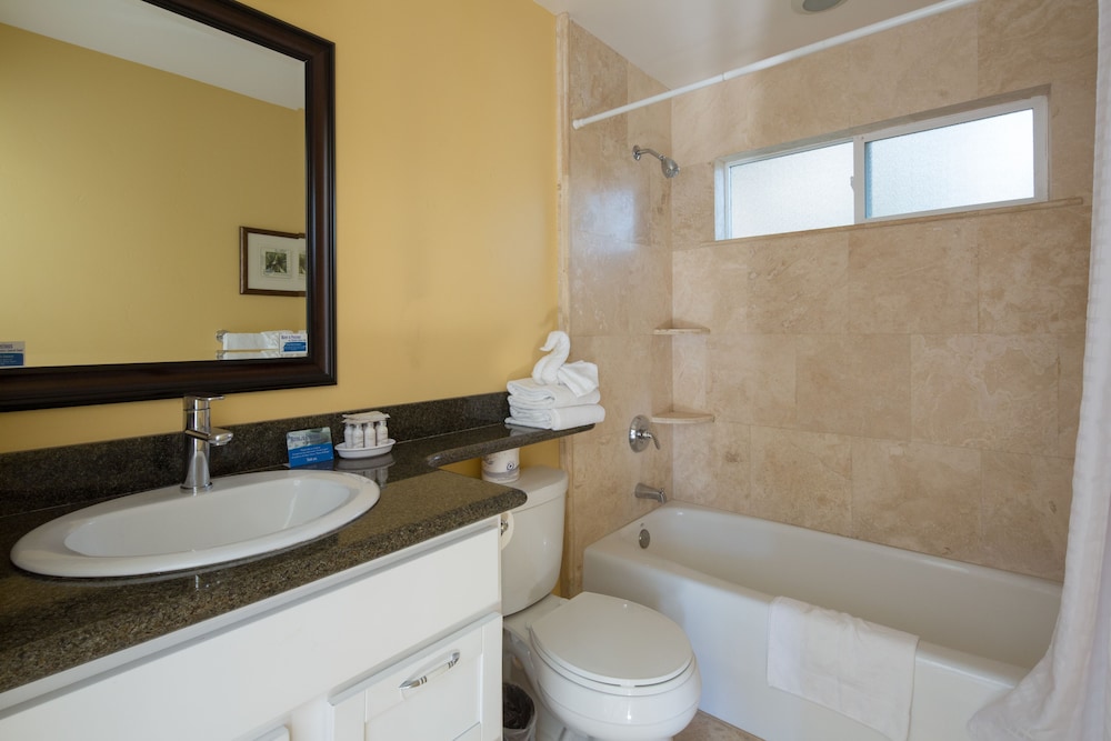 Sea Breeze Inn And Cottages - photo 56