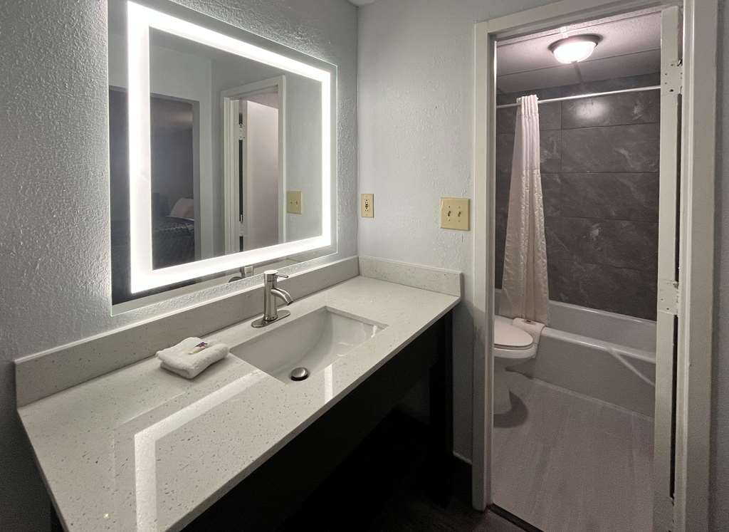 Motel 6 Spartanburg Sc Northwest Business 85 - photo 12