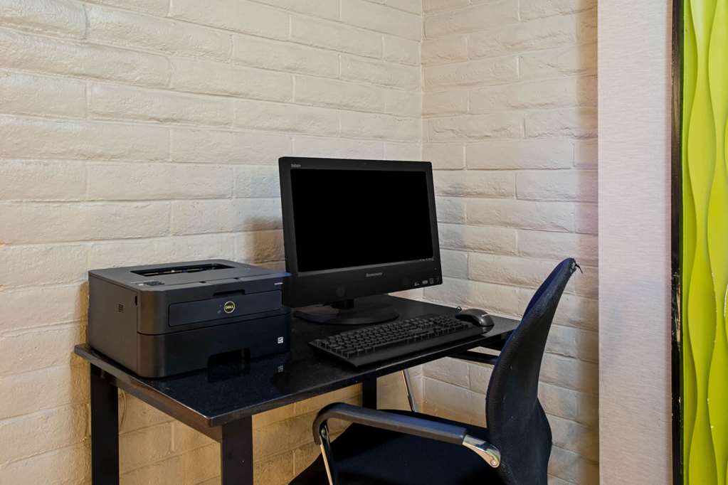 La Quinta Inn by Wyndham Denver Golden - photo 38