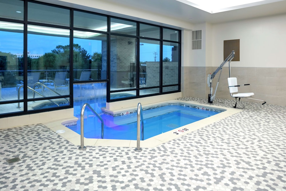 Embassy Suites by Hilton Grand Rapids Downtown MI - photo 27