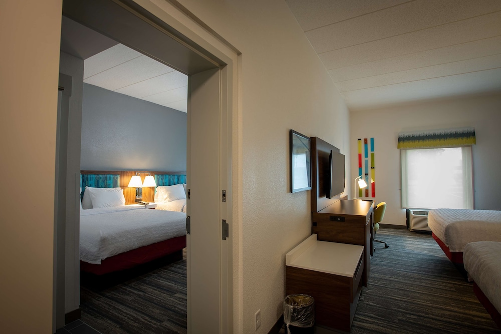 Hampton Inn Seaford - photo 19