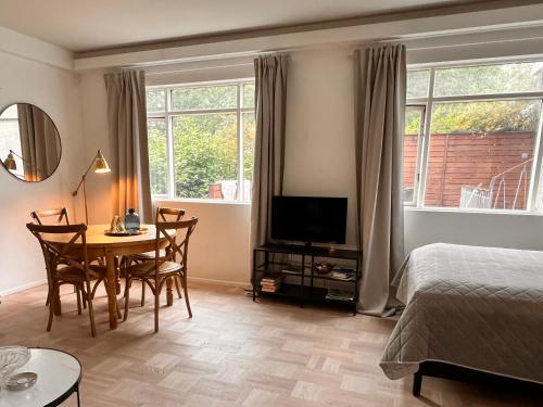 Casa Dísa Apartments A Boutique Guesthouse in Reykjavik City`s Central Park and Botanical Garden in Laugardalur Hot Spring Valley