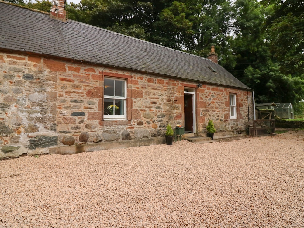 Gardener's Cottage — 4-Star Luxury Hotel in Forfar, United Kingdom