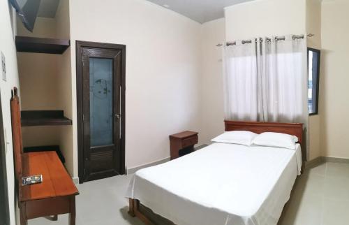 El Paso de Almirante in Almirante, Panama