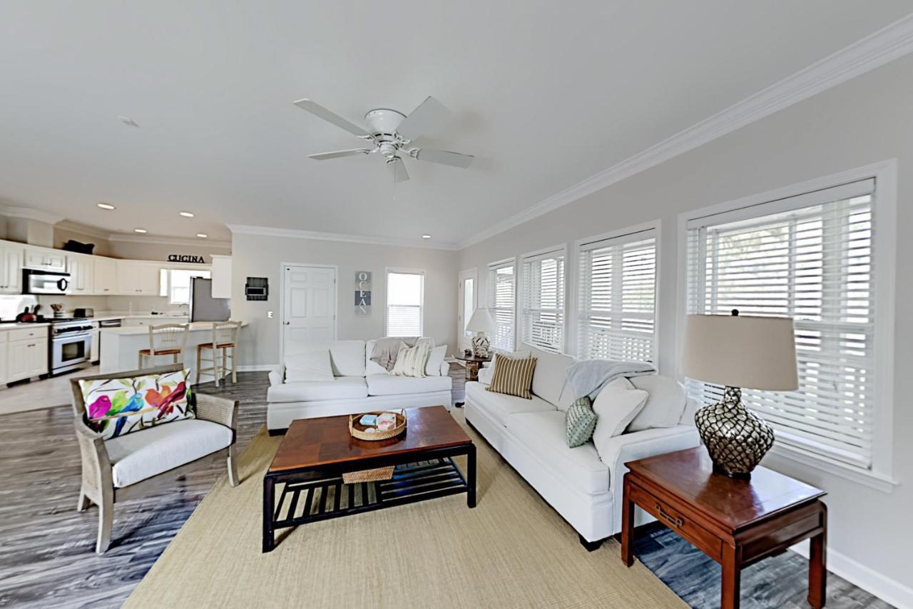 Shady Retreat in Tybee Island, United States