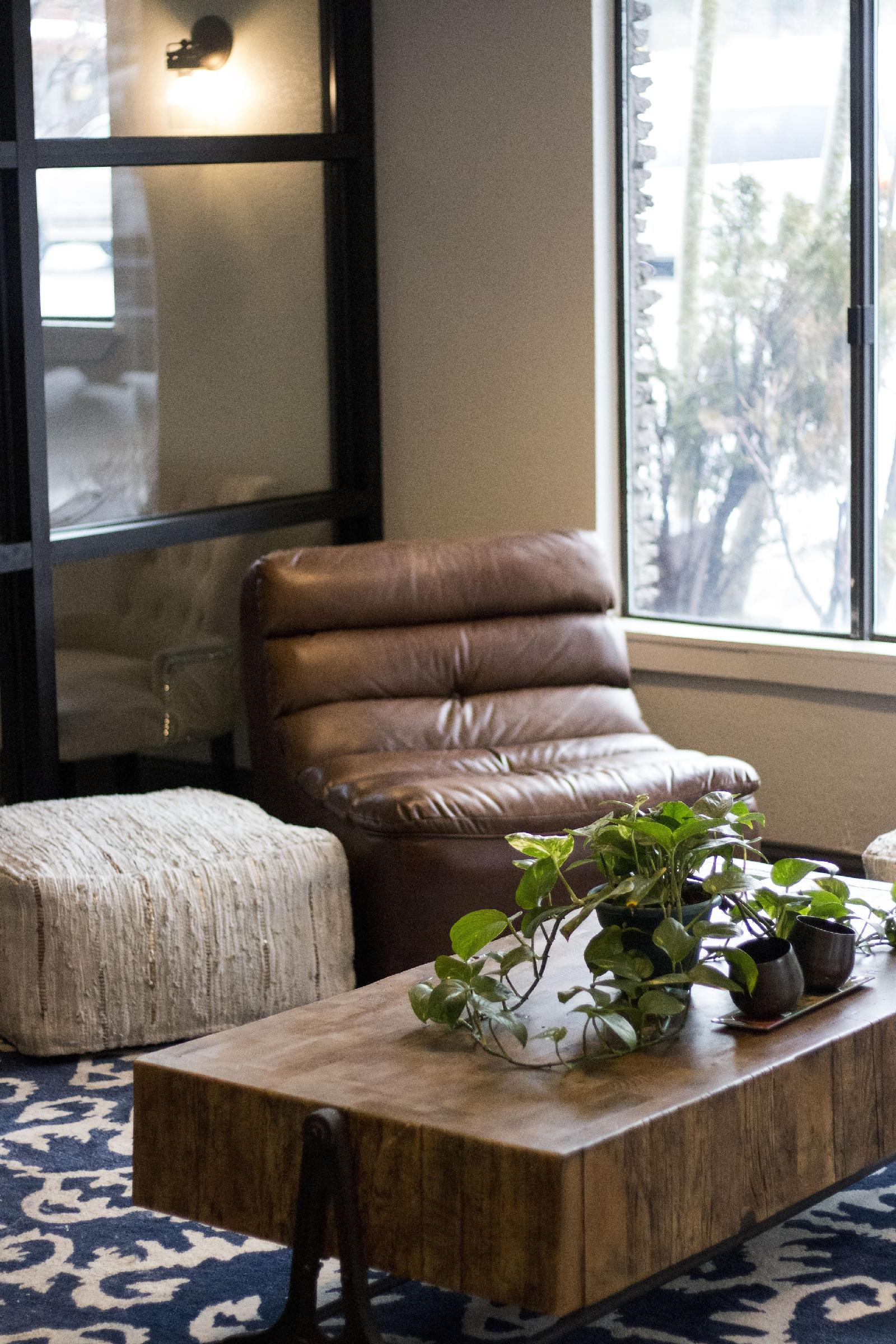 Park Tahoe Inn - photo 12