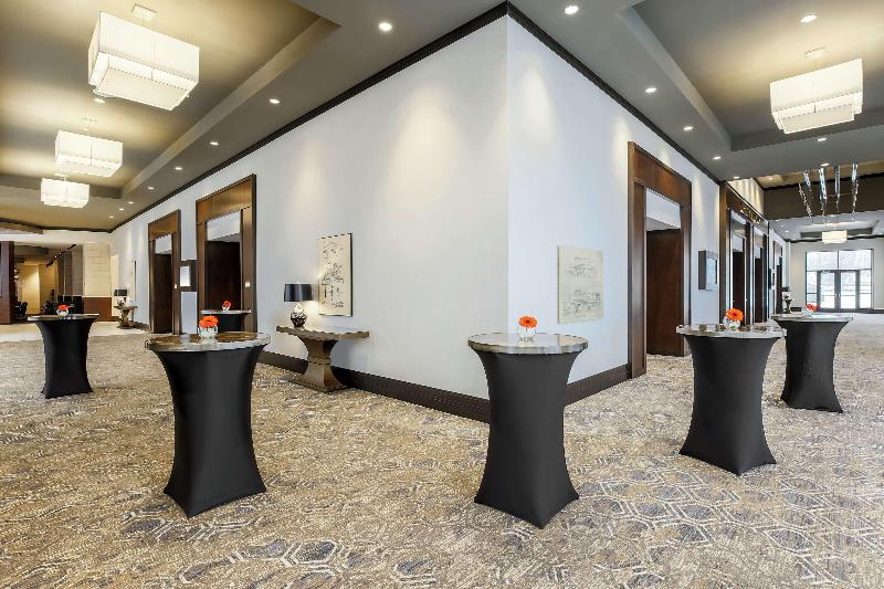 Embassy Suites by Hilton Syracuse Destiny USA - photo 7