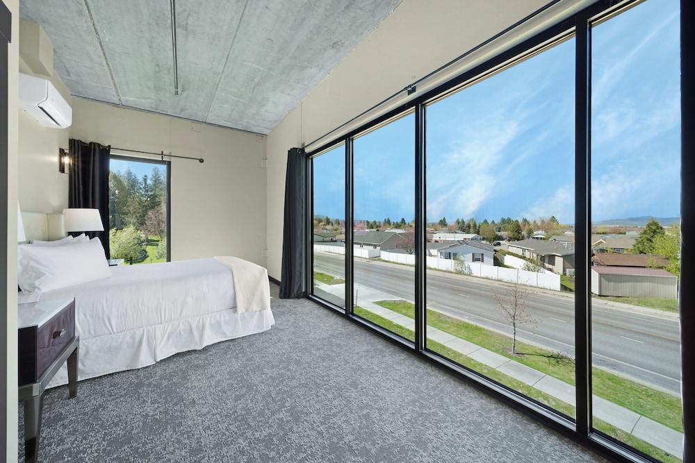 The Suites at Prairie Falls & Event Center - photo 15