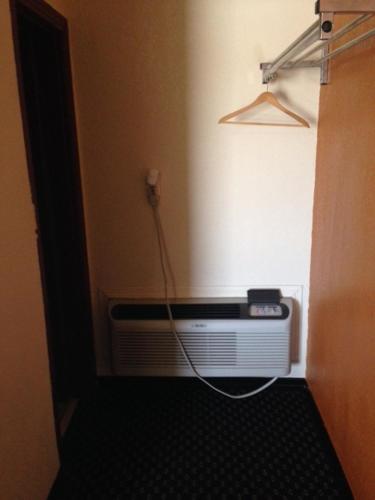 American Inn Tyler - photo 12