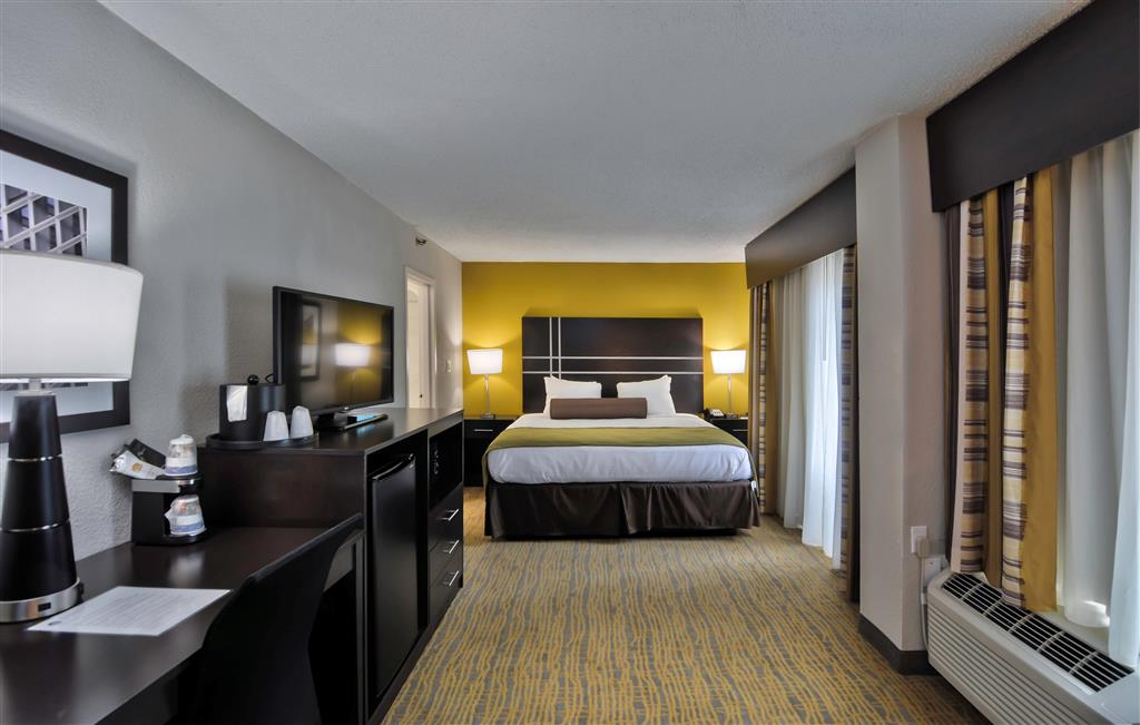 Best Western Plus Hanes Mall Hotel - photo 15
