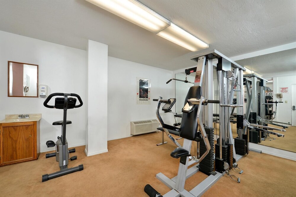Americas Best Value Inn and Suites Lancaster - photo 19