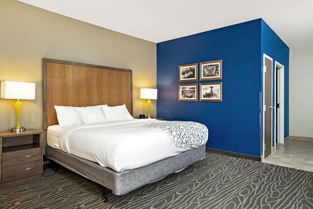 La Quinta Inn & Suites by Wyndham Page at Lake Powell - photo 34