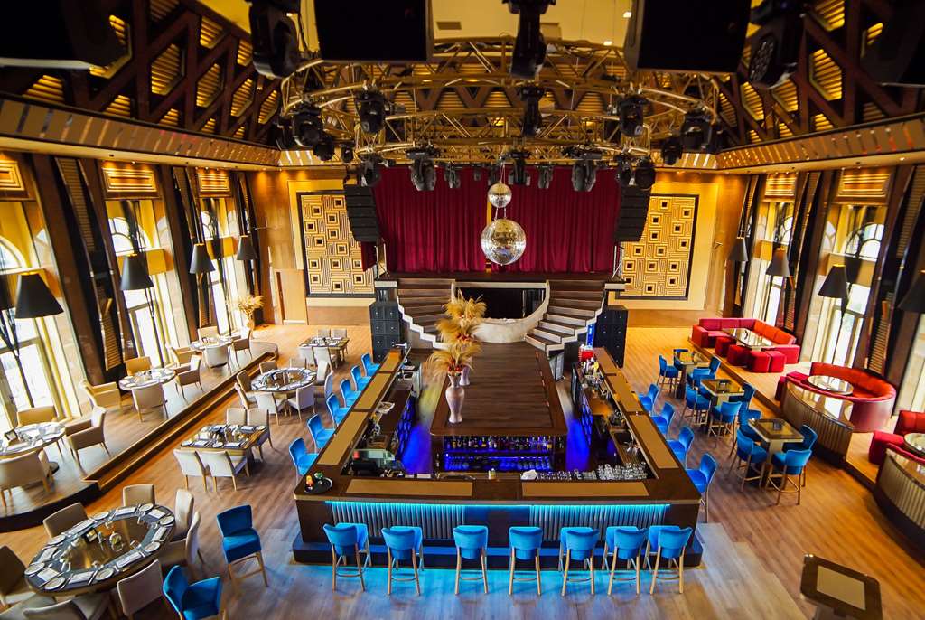 מזון ומשקאות