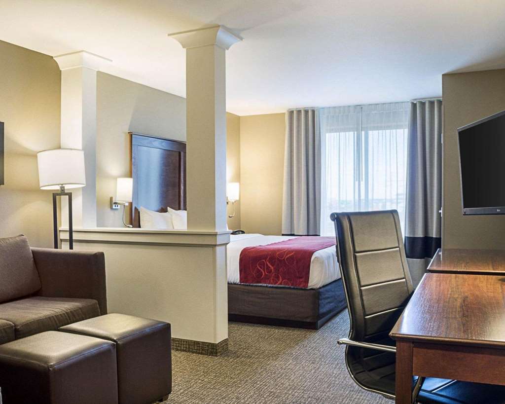 Comfort Suites Fargo Medical Center - photo 22