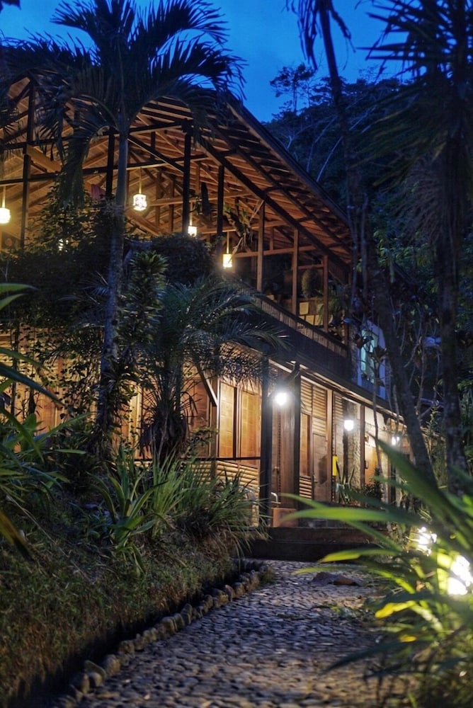 Ritmo Del Rio Hotel Y Restaurante — San Rafael