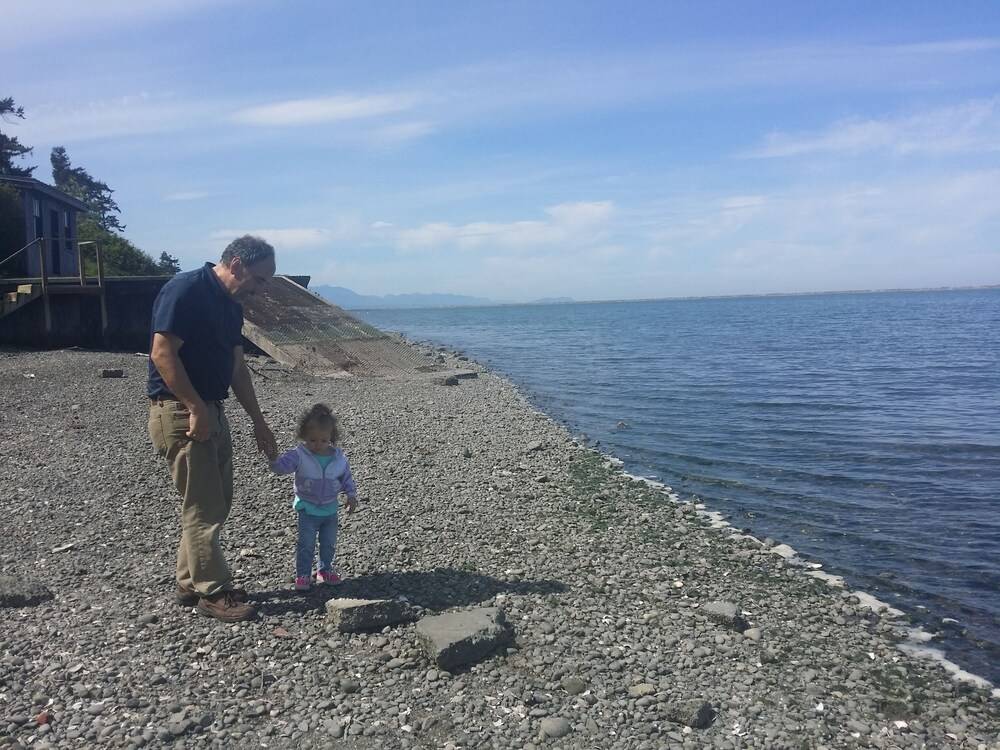 Juan de Fuca Waterfront Hotel & Cottages - photo 19