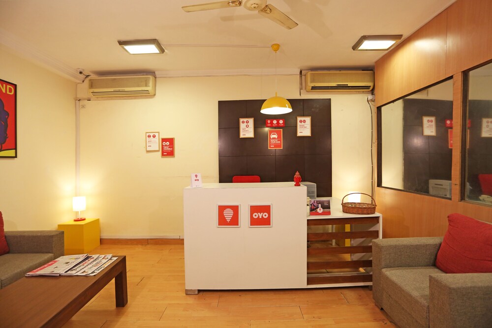 Oyo Flagship 477 Huda City Centre
