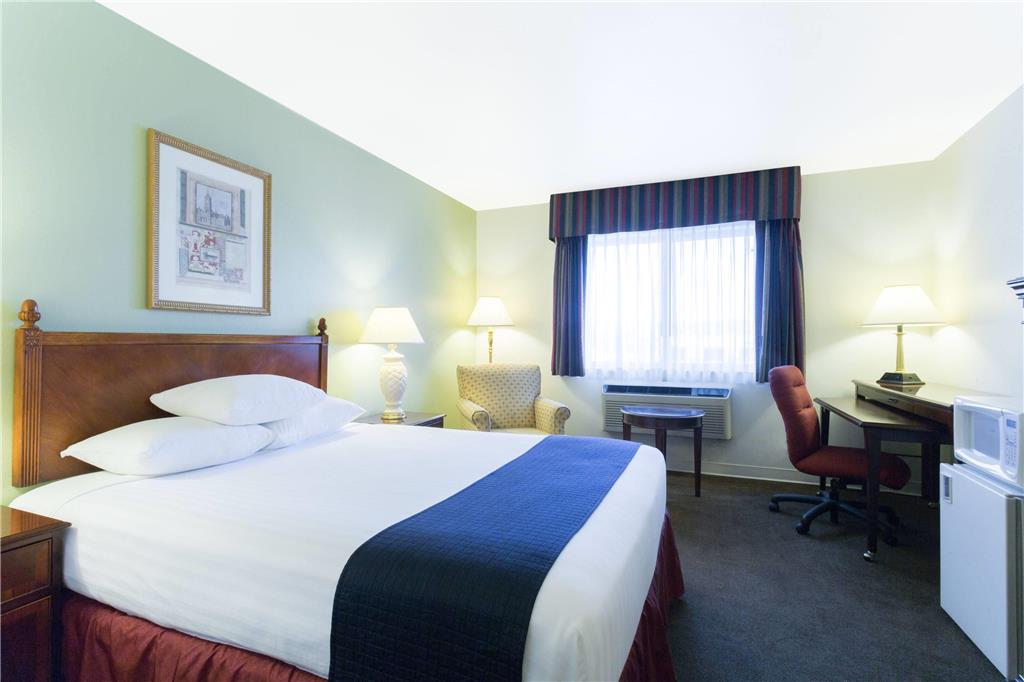 Super 8 by Wyndham Montpelier - photo 7