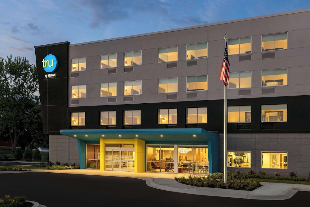 Tru by Hilton Martinsburg - photo 26
