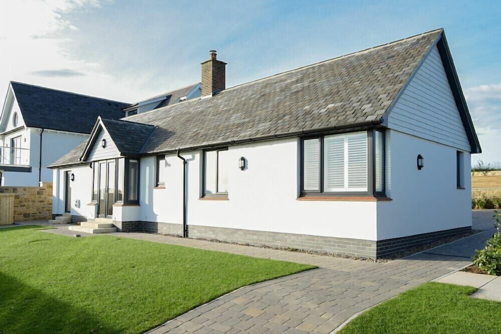 Rock Lodge — 4-Star Luxury Hotel in Alnmouth, United Kingdom