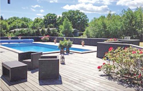 Nice Home In Hals With Sauna — 4-Star Luxury Hotel in Hals, Denmark
