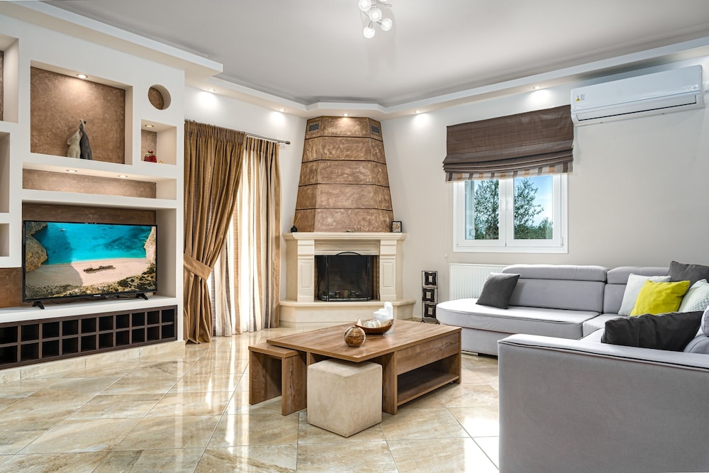 Zen Villa — 4-Star Luxury Hotel in Zakynthos, Greece