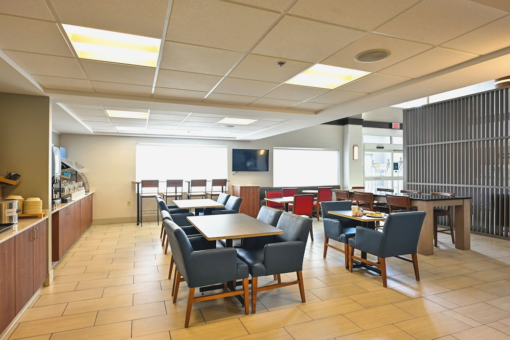 Holiday Inn Express Houghton Keweenaw by IHG - photo 78