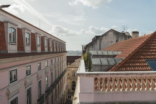 Feels Like Home Bairro Alto Luxus Flat — 4-Star Luxury Hotel in Lisbon, Portugal